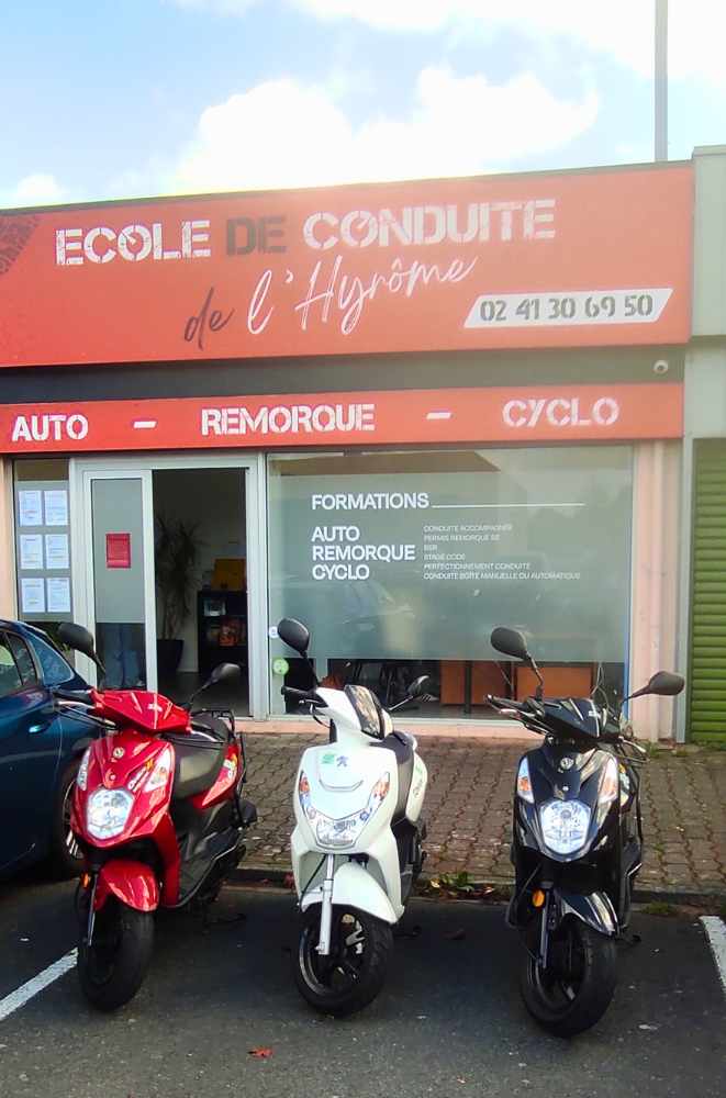 Scooters - Ecole de conduite de l'Hyrôme